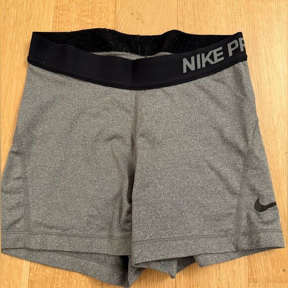 Nike Gray and Black Athletic Shorts - Picture 2 of 4